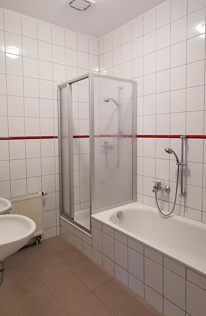 Pronájem bytu 3+1 95 m², Petersstrasse 23, Freiberg, Sasko Pronájem bytu 3+1 95 m², Petersstrasse 23, Freiberg, Sasko