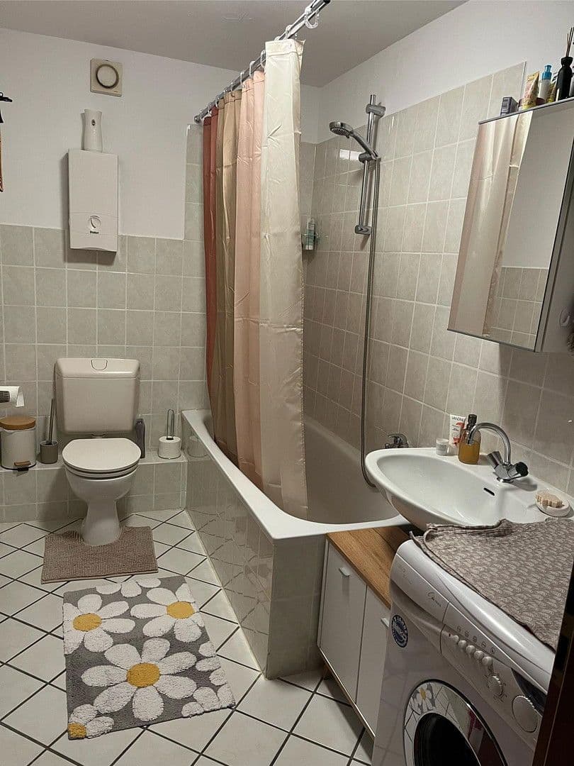 Pronájem bytu 1+1 36 m², Flensburger Str. 46, Wuppertal, Severní Porýní-Vestfálsko Pronájem bytu 1+1 36 m², Flensburger Str. 46, Wuppertal, Severní Porýní-Vestfálsko