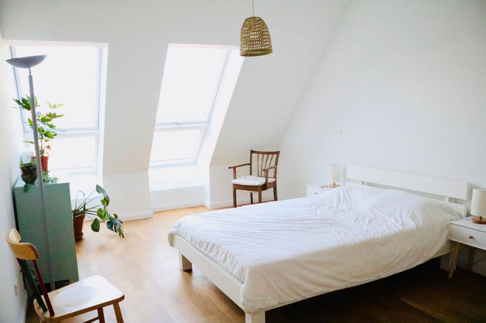 Pronájem bytu 3+1 119 m², Berlin, Berlín Pronájem bytu 3+1 119 m², Berlin, Berlín