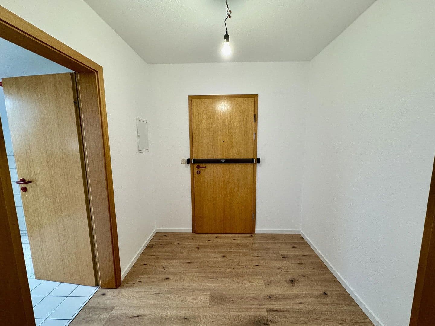 Pronájem bytu 1+1 30 m², Kassel, Hessen Pronájem bytu 1+1 30 m², Kassel, Hessen