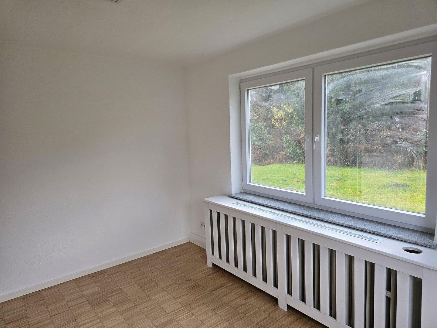 Pronájem kanceláře 49 m², Im Gewerbegebiet 11, Sankt Ingbert, Země Sársko Pronájem kanceláře 49 m², Im Gewerbegebiet 11, Sankt Ingbert, Země Sársko