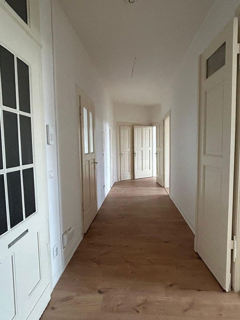 Pronájem bytu 4+1 102 m², Paracelsusstraße 2c, Halle (Saale), Sasko-Anhaltsko Pronájem bytu 4+1 102 m², Paracelsusstraße 2c, Halle (Saale), Sasko-Anhaltsko