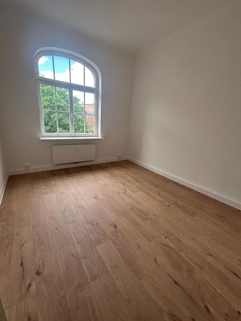 Pronájem bytu 4+1 102 m², Paracelsusstraße 2c, Halle (Saale), Sasko-Anhaltsko Pronájem bytu 4+1 102 m², Paracelsusstraße 2c, Halle (Saale), Sasko-Anhaltsko