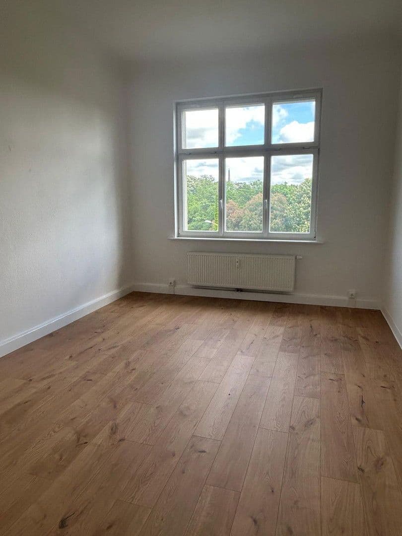 Pronájem bytu 4+1 102 m², Paracelsusstraße 2c, Halle (Saale), Sasko-Anhaltsko Pronájem bytu 4+1 102 m², Paracelsusstraße 2c, Halle (Saale), Sasko-Anhaltsko
