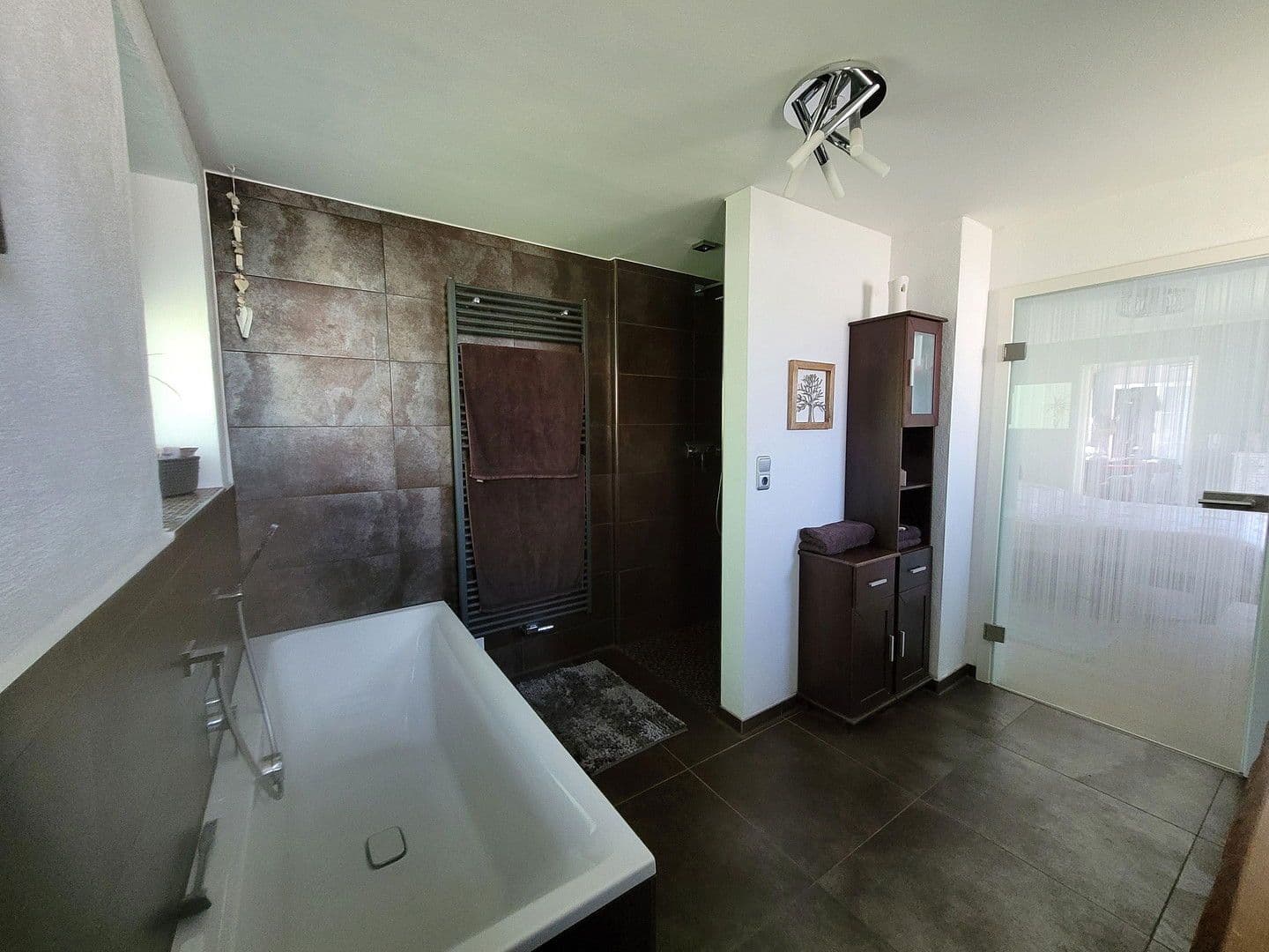 Prodej domu 152 m², pozemek 921 m², Heinersreuth, Bavorsko Prodej domu 152 m², pozemek 921 m², Heinersreuth, Bavorsko