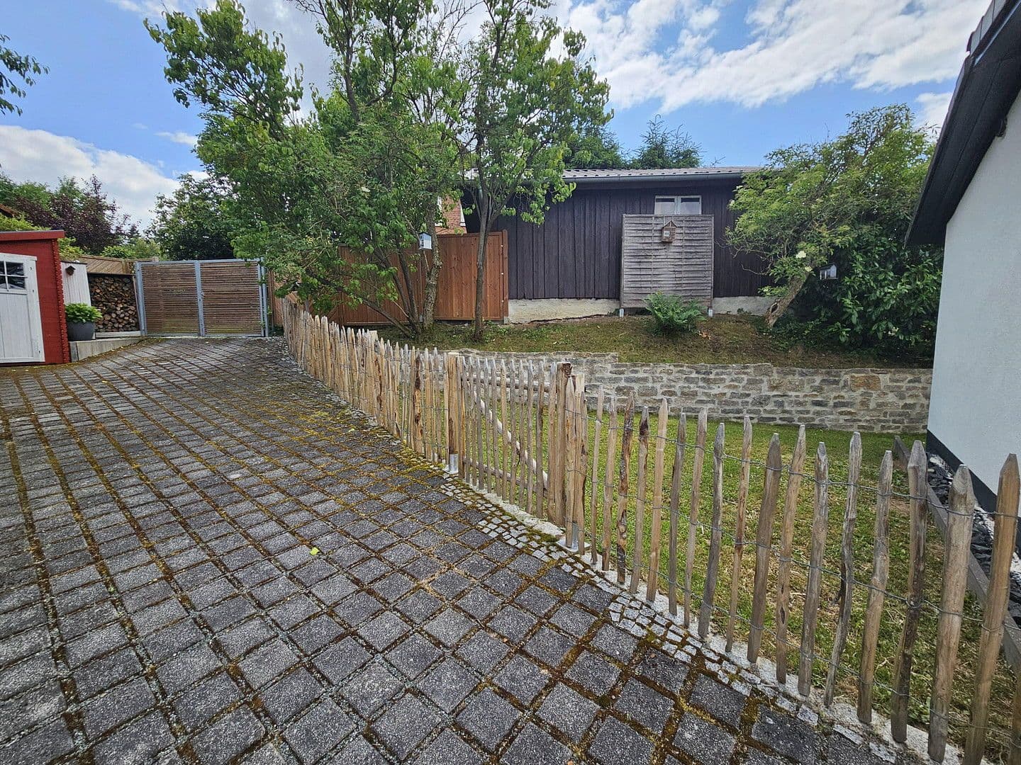 Prodej domu 152 m², pozemek 921 m², Heinersreuth, Bavorsko Prodej domu 152 m², pozemek 921 m², Heinersreuth, Bavorsko