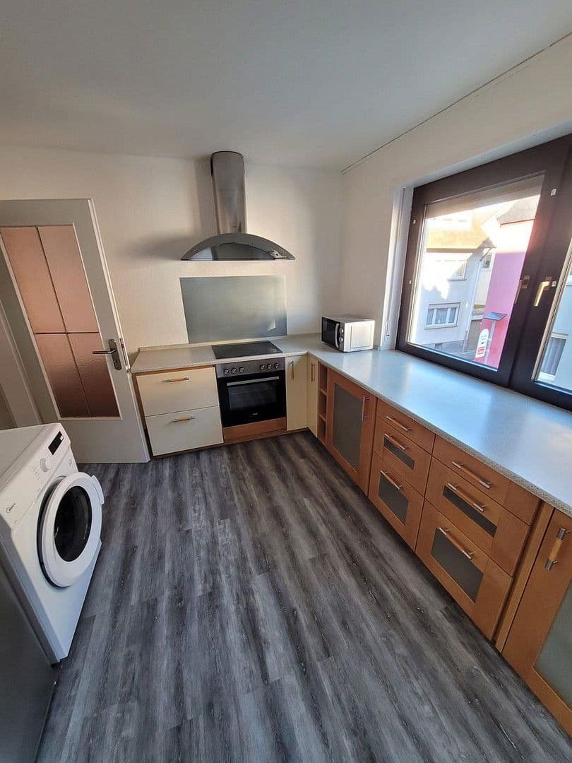 Prodej domu 190 m², pozemek 115 m², Kaiserslautern, Porýní-Falc Prodej domu 190 m², pozemek 115 m², Kaiserslautern, Porýní-Falc