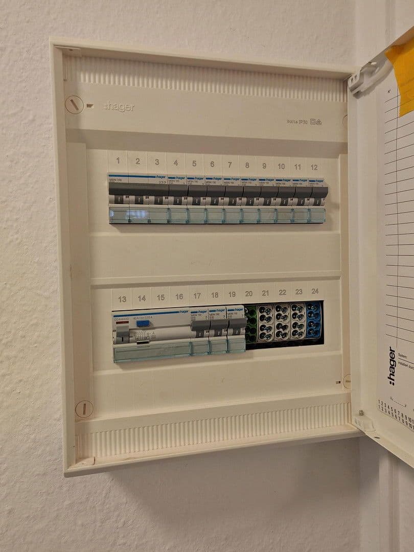 Prodej domu 190 m², pozemek 115 m², Kaiserslautern, Porýní-Falc Prodej domu 190 m², pozemek 115 m², Kaiserslautern, Porýní-Falc