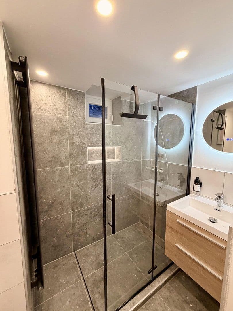 Pronájem bytu 2+1 50 m², Mathildenstr. 10, Fürth, Bavorsko Pronájem bytu 2+1 50 m², Mathildenstr. 10, Fürth, Bavorsko