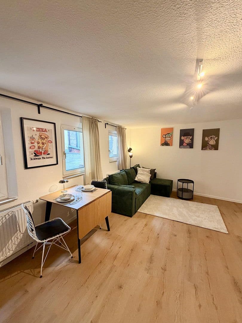 Pronájem bytu 2+1 50 m², Mathildenstr. 10, Fürth, Bavorsko Pronájem bytu 2+1 50 m², Mathildenstr. 10, Fürth, Bavorsko