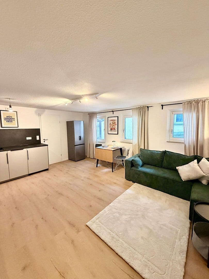 Pronájem bytu 2+1 50 m², Mathildenstr. 10, Fürth, Bavorsko Pronájem bytu 2+1 50 m², Mathildenstr. 10, Fürth, Bavorsko