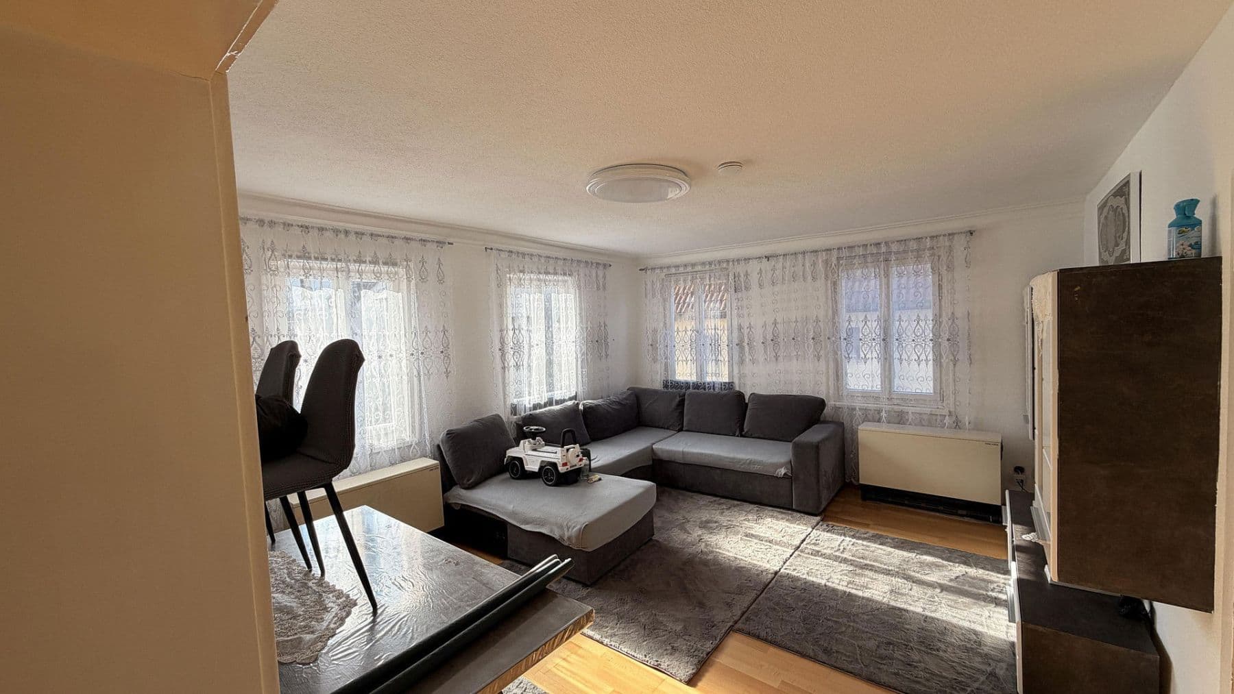 Prodej domu 408 m², pozemek 362 m², Weilheim, Bádensko-Württembersko Prodej domu 408 m², pozemek 362 m², Weilheim, Bádensko-Württembersko