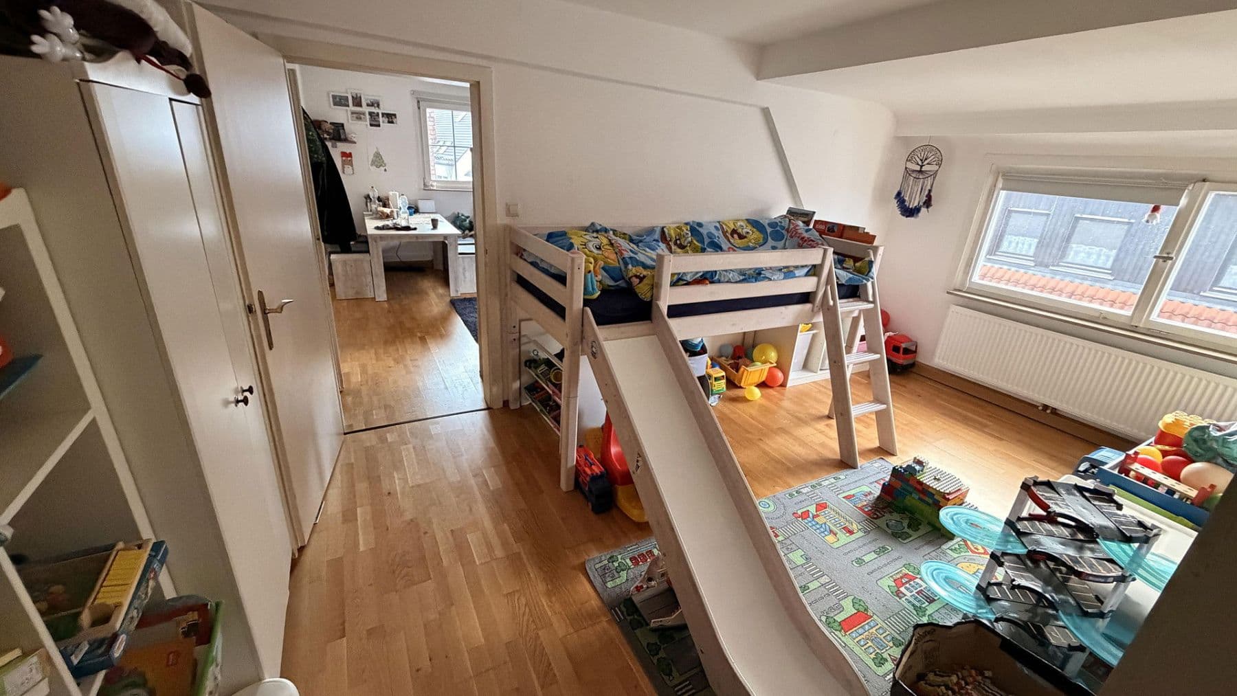 Prodej domu 408 m², pozemek 362 m², Weilheim, Bádensko-Württembersko Prodej domu 408 m², pozemek 362 m², Weilheim, Bádensko-Württembersko