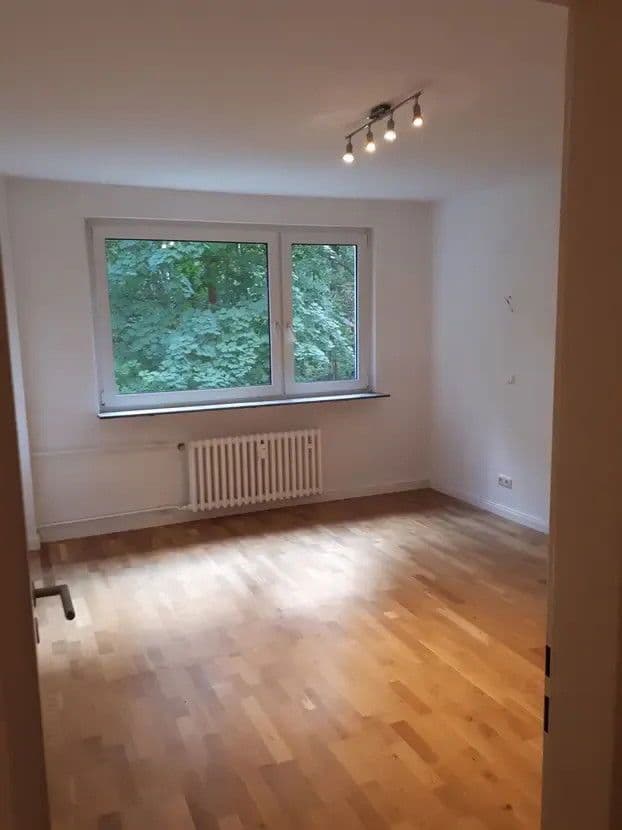 Pronájem bytu 3+1 69 m², Am Forsthaus Gravenbruch 53, Neu-Isenburg, Hessen Pronájem bytu 3+1 69 m², Am Forsthaus Gravenbruch 53, Neu-Isenburg, Hessen