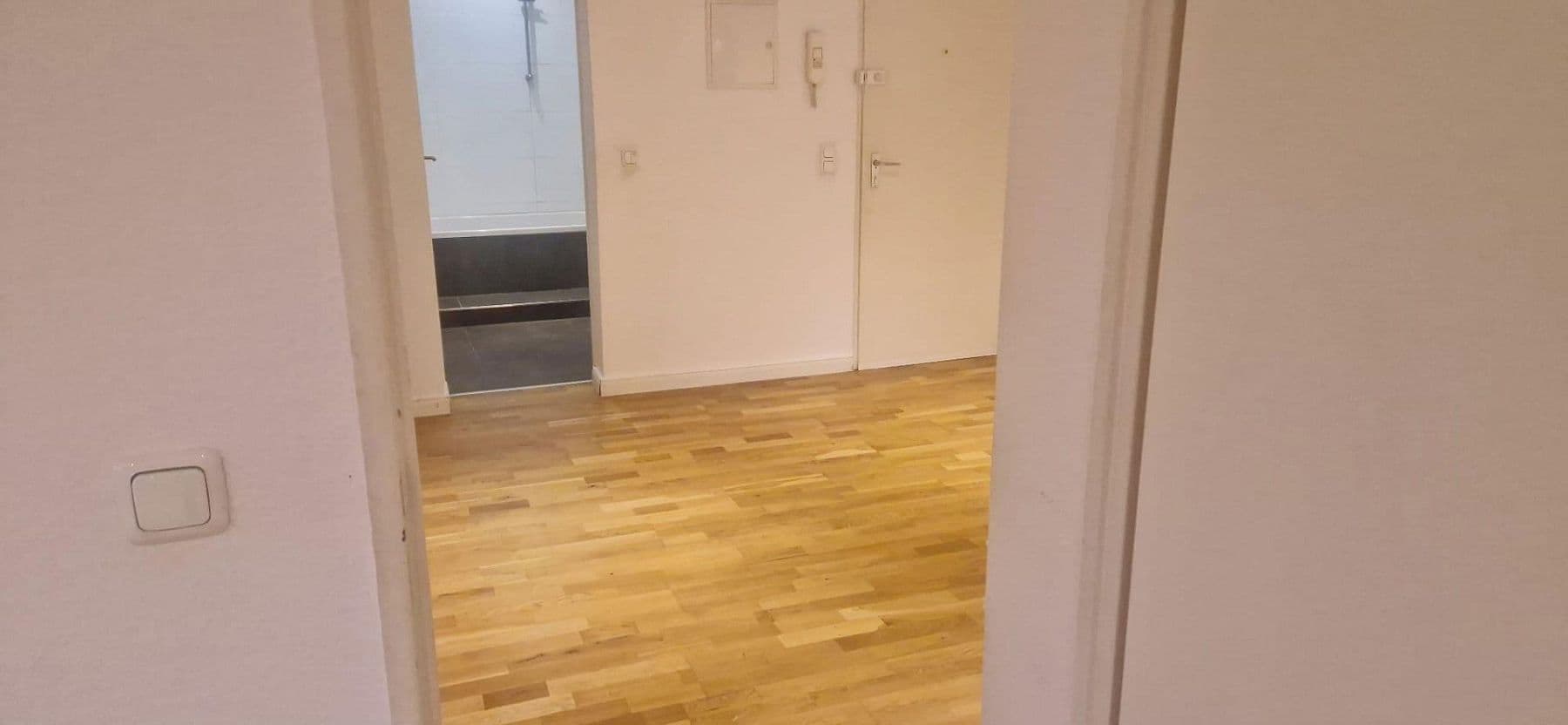 Pronájem bytu 3+1 69 m², Am Forsthaus Gravenbruch 53, Neu-Isenburg, Hessen Pronájem bytu 3+1 69 m², Am Forsthaus Gravenbruch 53, Neu-Isenburg, Hessen