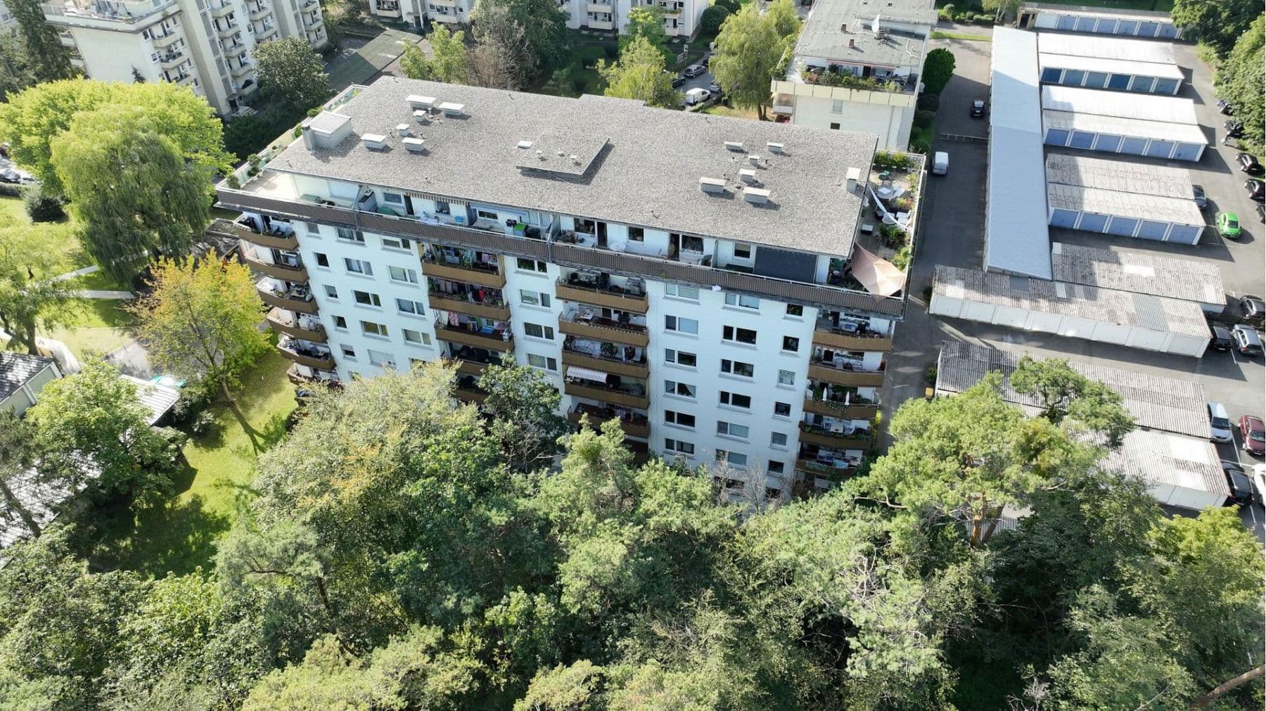 Pronájem bytu 3+1 69 m², Am Forsthaus Gravenbruch 53, Neu-Isenburg, Hessen Pronájem bytu 3+1 69 m², Am Forsthaus Gravenbruch 53, Neu-Isenburg, Hessen