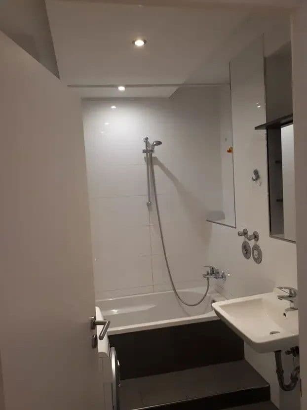 Pronájem bytu 3+1 69 m², Am Forsthaus Gravenbruch 53, Neu-Isenburg, Hessen Pronájem bytu 3+1 69 m², Am Forsthaus Gravenbruch 53, Neu-Isenburg, Hessen