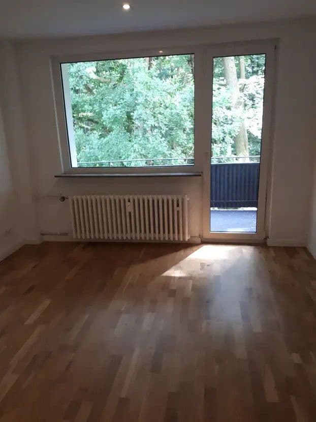 Pronájem bytu 3+1 69 m², Am Forsthaus Gravenbruch 53, Neu-Isenburg, Hessen Pronájem bytu 3+1 69 m², Am Forsthaus Gravenbruch 53, Neu-Isenburg, Hessen