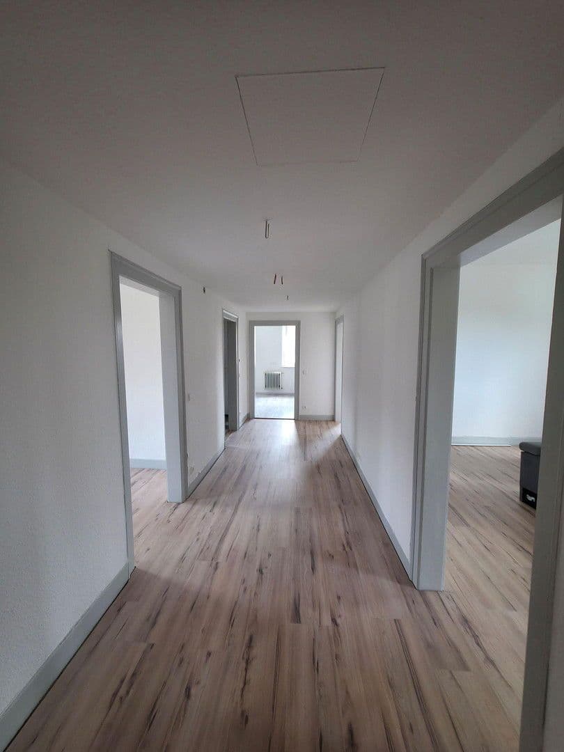 Pronájem bytu 5+1 105 m², Ellwangen (Jagst), Bádensko-Württembersko Pronájem bytu 5+1 105 m², Ellwangen (Jagst), Bádensko-Württembersko