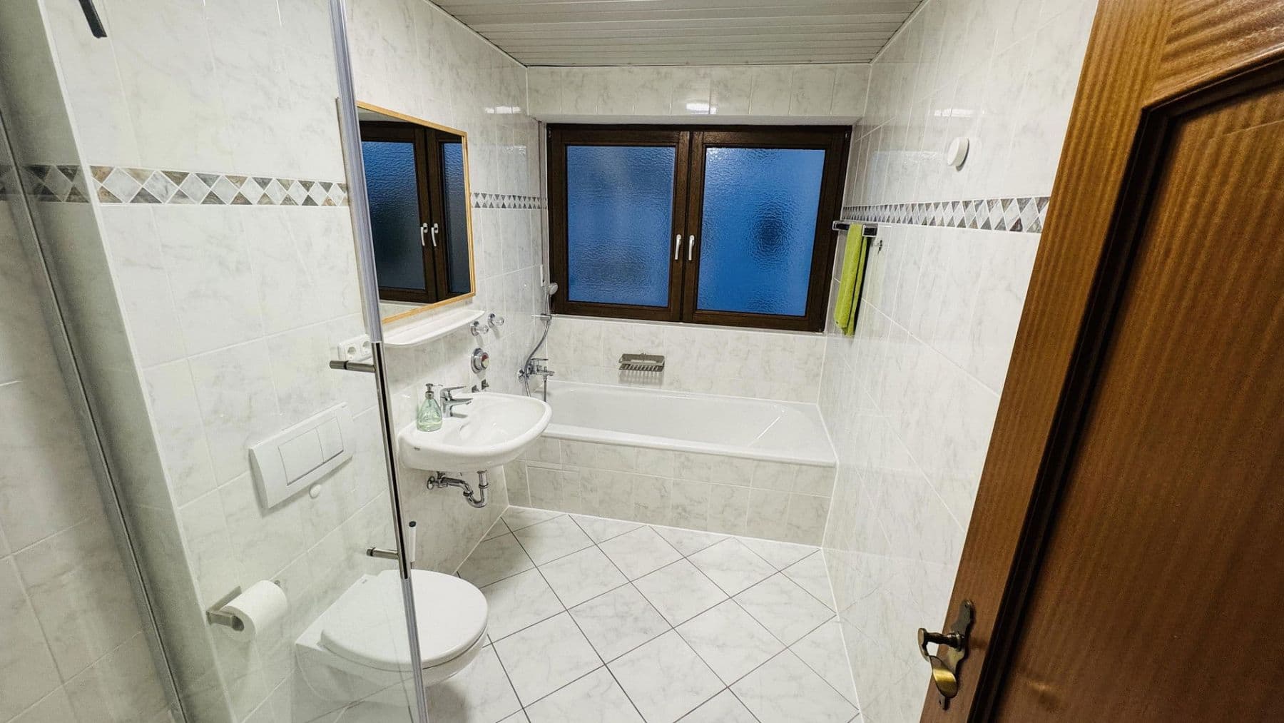 Pronájem bytu 4+1 118 m², Germering, Bavorsko Pronájem bytu 4+1 118 m², Germering, Bavorsko