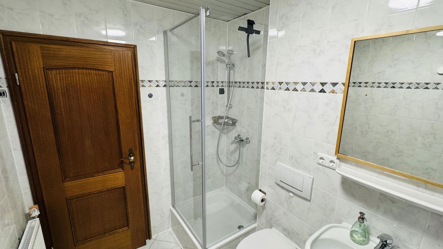 Pronájem bytu 4+1 118 m², Germering, Bavorsko Pronájem bytu 4+1 118 m², Germering, Bavorsko