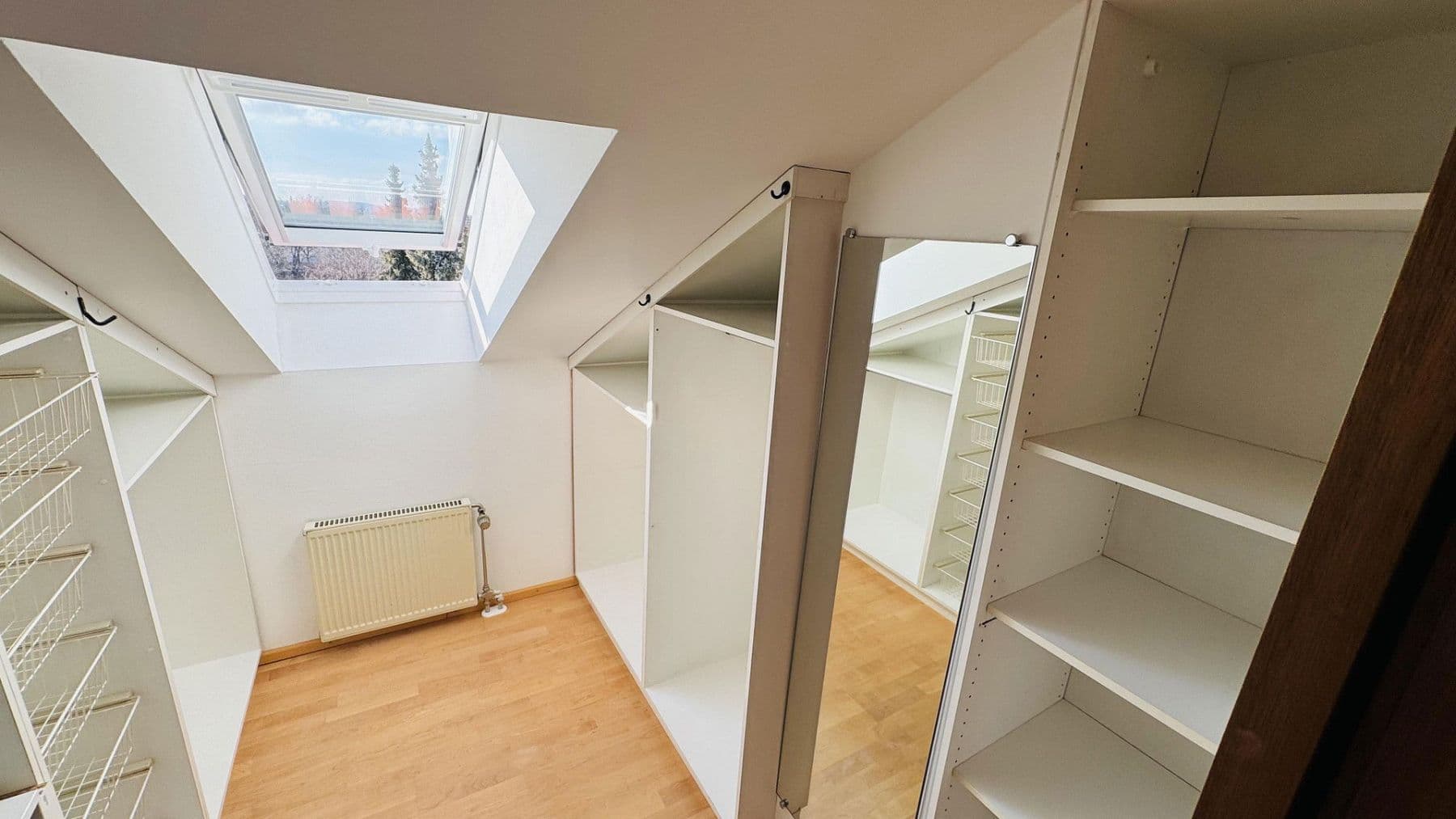 Pronájem bytu 4+1 118 m², Germering, Bavorsko Pronájem bytu 4+1 118 m², Germering, Bavorsko