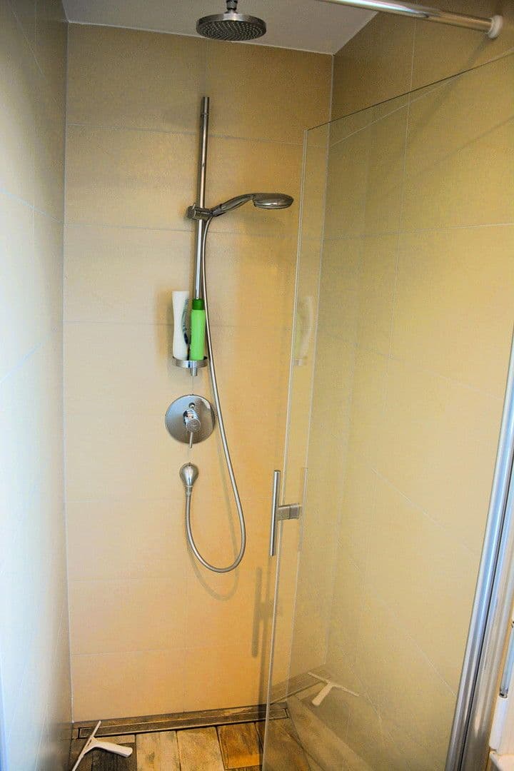 Prodej domu 129 m², pozemek 500 m², Berlin, Berlín Prodej domu 129 m², pozemek 500 m², Berlin, Berlín