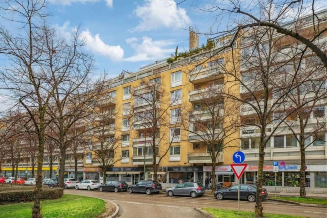 Prodej bytu 2+1 56 m², Leonrodstraße 29, München, Bavorsko Prodej bytu 2+1 56 m², Leonrodstraße 29, München, Bavorsko