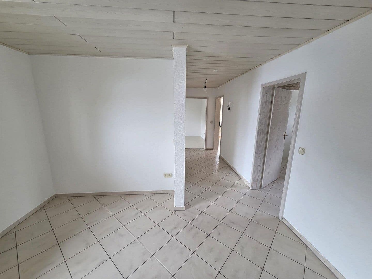 Pronájem bytu 4+1 120 m², Buchen (Odenwald), Bádensko-Württembersko Pronájem bytu 4+1 120 m², Buchen (Odenwald), Bádensko-Württembersko