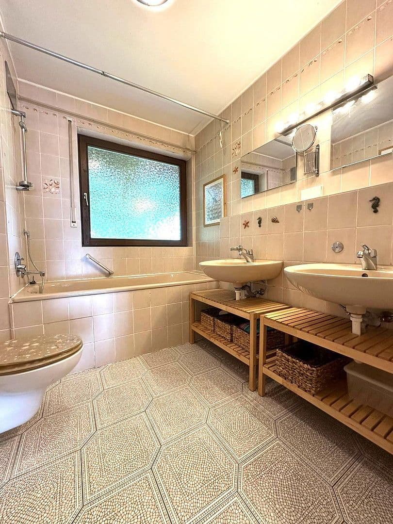 Prodej domu 134 m², pozemek 311 m², Ludwigstr. 84b, Jockgrim, Porýní-Falc Prodej domu 134 m², pozemek 311 m², Ludwigstr. 84b, Jockgrim, Porýní-Falc