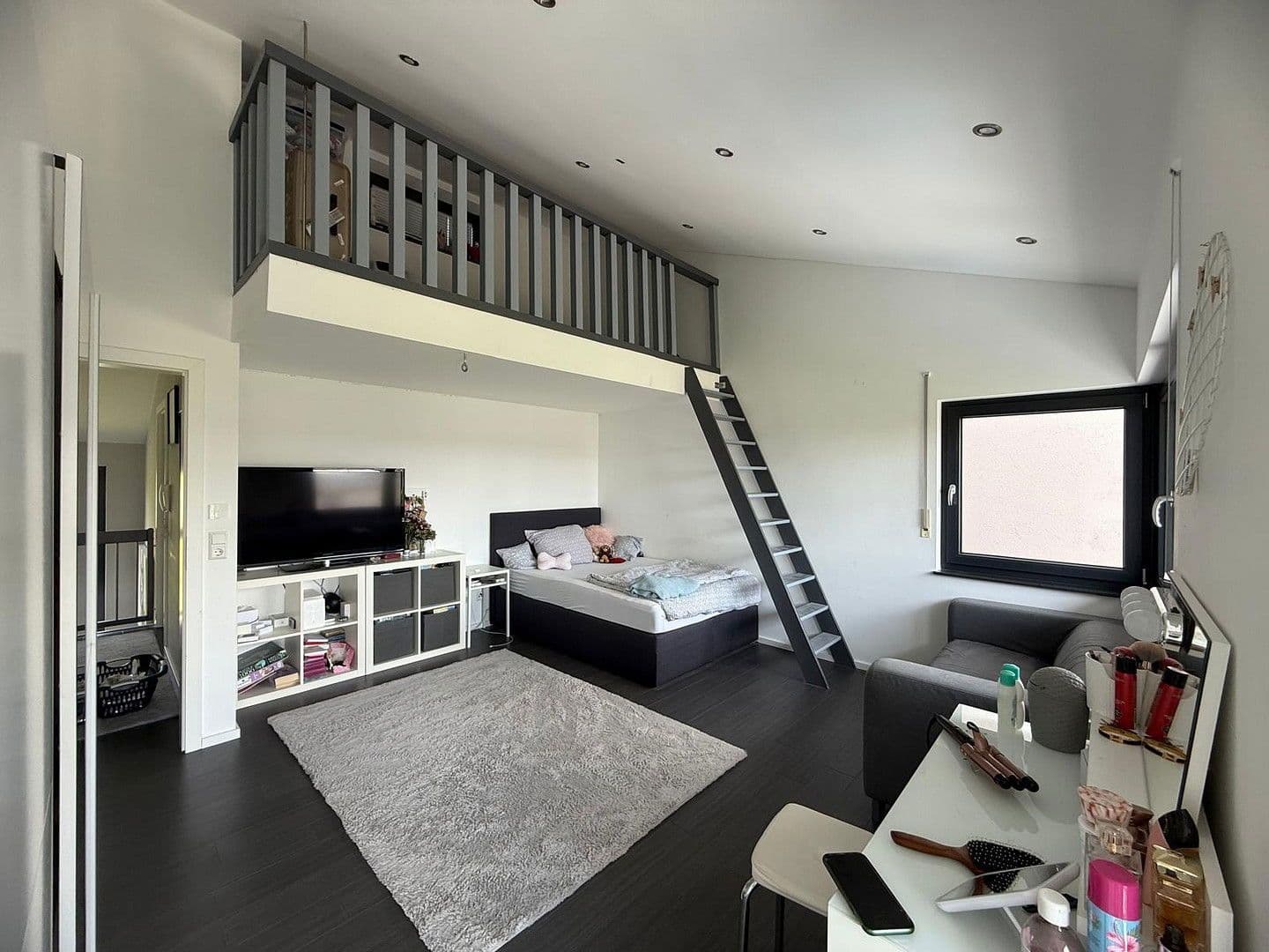 Prodej domu 260 m², pozemek 1.659 m², Fichtenau, Bádensko-Württembersko Prodej domu 260 m², pozemek 1.659 m², Fichtenau, Bádensko-Württembersko