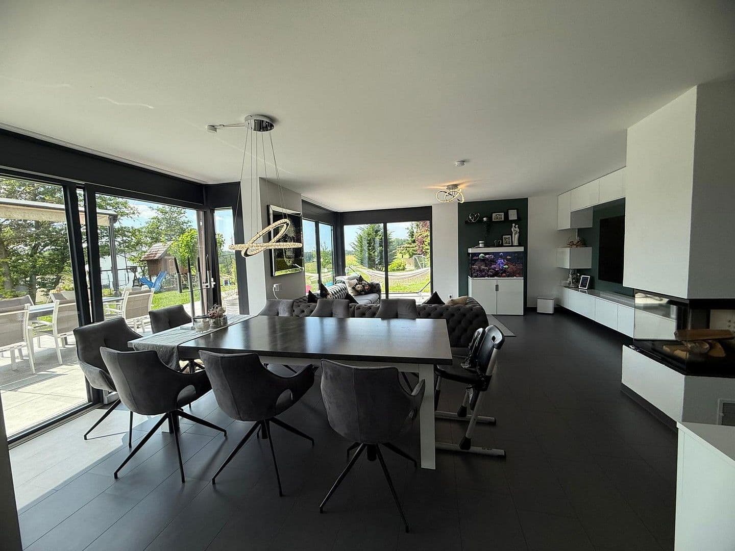 Prodej domu 260 m², pozemek 1.659 m², Fichtenau, Bádensko-Württembersko Prodej domu 260 m², pozemek 1.659 m², Fichtenau, Bádensko-Württembersko