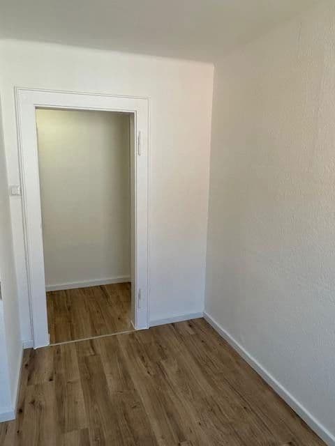 Pronájem bytu 2+1 40 m², Kirchenstr. 18, Nürnberg, Bavorsko Pronájem bytu 2+1 40 m², Kirchenstr. 18, Nürnberg, Bavorsko