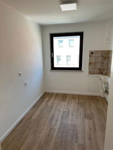 Pronájem bytu 2+1 40 m², Kirchenstr. 18, Nürnberg, Bavorsko Pronájem bytu 2+1 40 m², Kirchenstr. 18, Nürnberg, Bavorsko