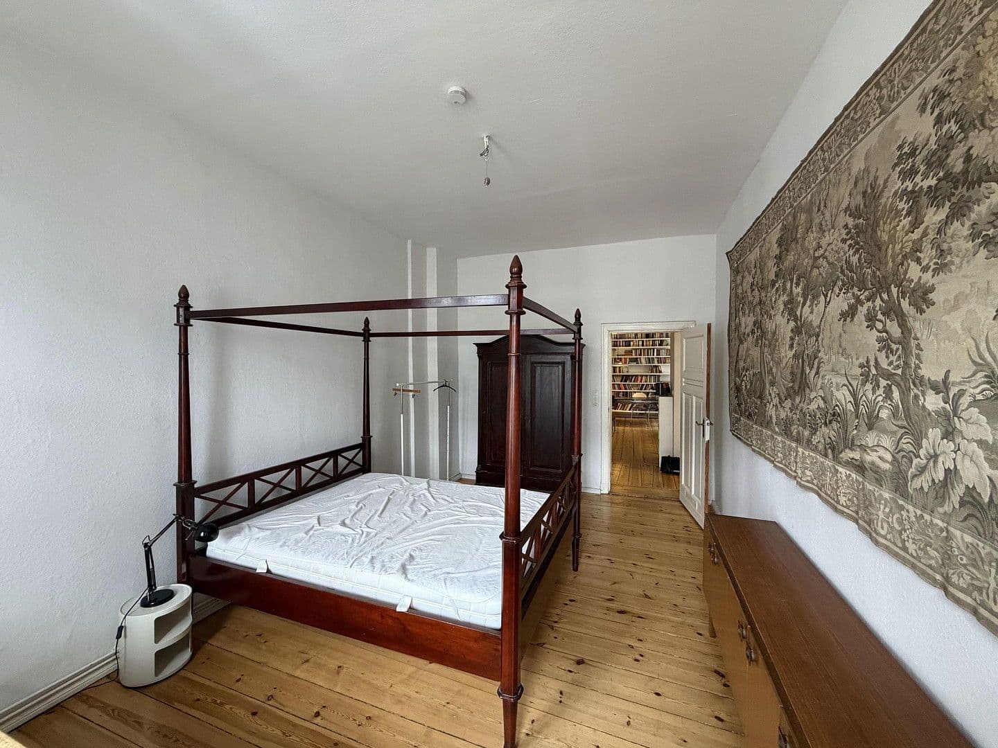 Prodej bytu 2+1 76 m², Huttenstrasse 28, Berlin, Berlín Prodej bytu 2+1 76 m², Huttenstrasse 28, Berlin, Berlín