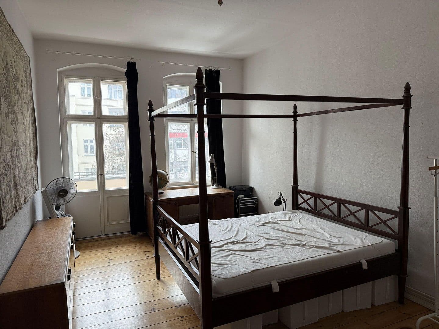 Prodej bytu 2+1 76 m², Huttenstrasse 28, Berlin, Berlín Prodej bytu 2+1 76 m², Huttenstrasse 28, Berlin, Berlín