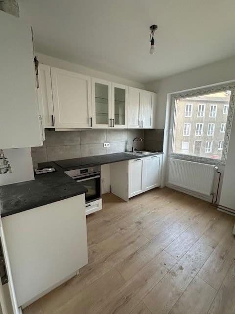 Pronájem bytu 1+1 37 m², Düppelstr., Köln, Severní Porýní-Vestfálsko Pronájem bytu 1+1 37 m², Düppelstr., Köln, Severní Porýní-Vestfálsko