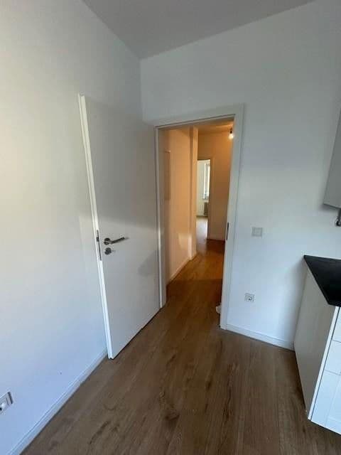 Pronájem bytu 1+1 37 m², Düppelstr., Köln, Severní Porýní-Vestfálsko Pronájem bytu 1+1 37 m², Düppelstr., Köln, Severní Porýní-Vestfálsko