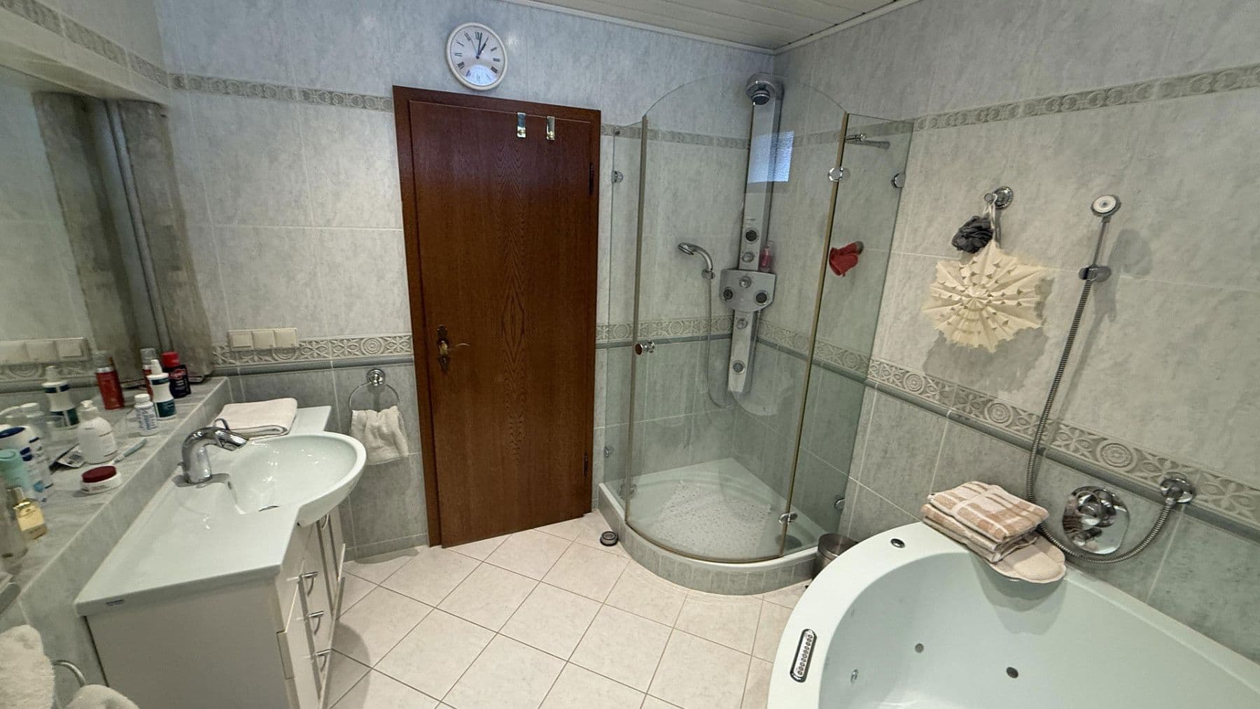 Prodej domu 224 m², pozemek 701 m², Mainhausen, Hessen Prodej domu 224 m², pozemek 701 m², Mainhausen, Hessen