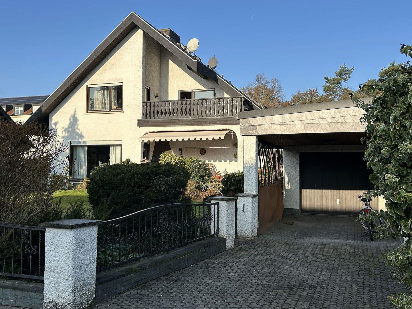 Prodej domu 224 m², pozemek 701 m², Mainhausen, Hessen Prodej domu 224 m², pozemek 701 m², Mainhausen, Hessen