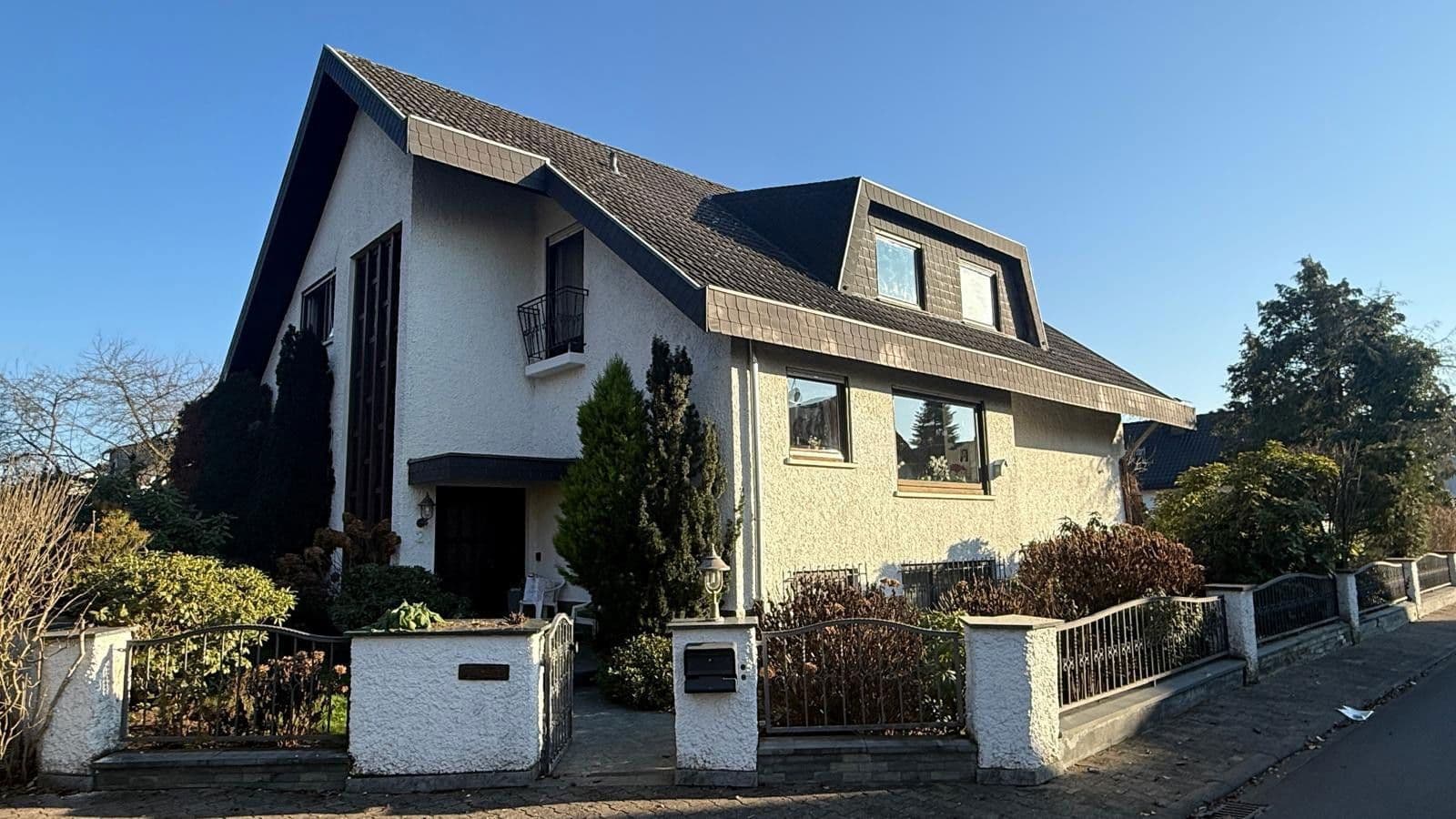 Prodej domu 224 m², pozemek 701 m², Mainhausen, Hessen Prodej domu 224 m², pozemek 701 m², Mainhausen, Hessen