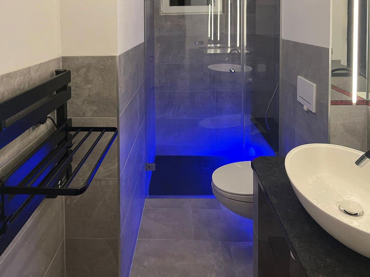 Prodej domu 300 m², pozemek 900 m², Solingen, Severní Porýní-Vestfálsko Prodej domu 300 m², pozemek 900 m², Solingen, Severní Porýní-Vestfálsko