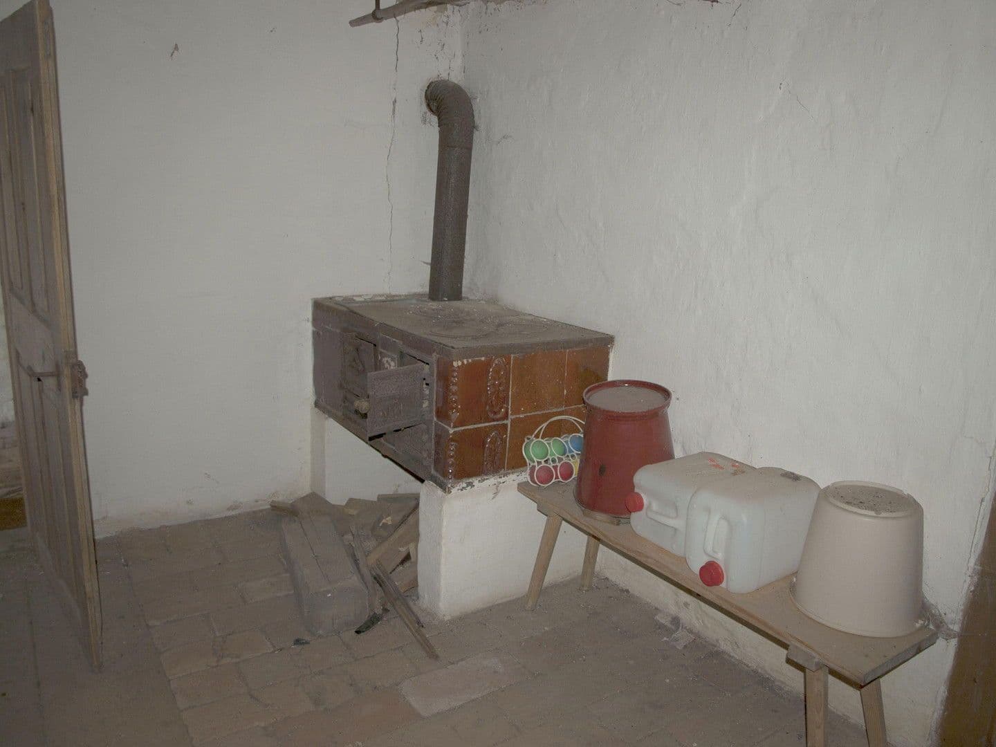 Prodej domu 60 m², pozemek 11.475 m², Adlkofen, Bavorsko Prodej domu 60 m², pozemek 11.475 m², Adlkofen, Bavorsko