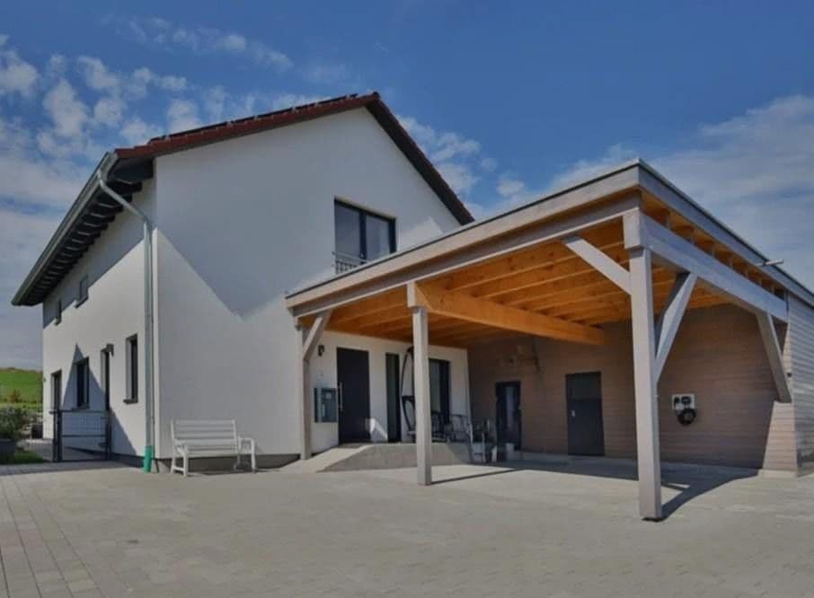 Prodej domu 176 m², pozemek 653 m², Spiegelberg, Bádensko-Württembersko Prodej domu 176 m², pozemek 653 m², Spiegelberg, Bádensko-Württembersko