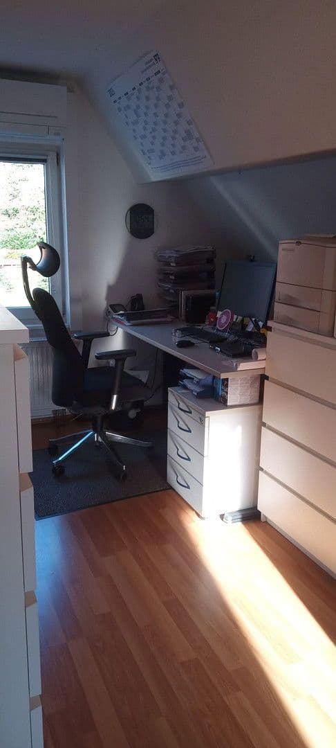 Prodej domu 158 m², pozemek 180 m², Illinger Str. 26, Mühlacker, Bádensko-Württembersko Prodej domu 158 m², pozemek 180 m², Illinger Str. 26, Mühlacker, Bádensko-Württembersko