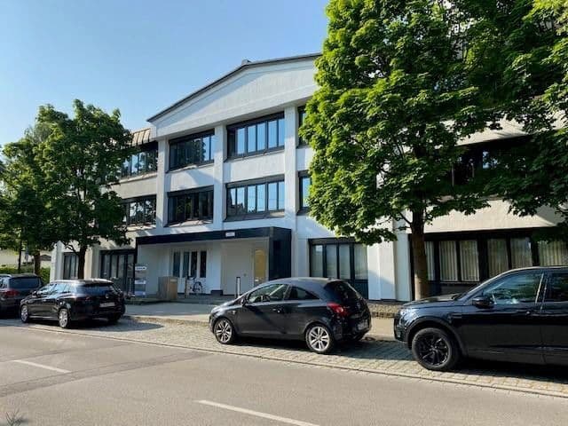 Pronájem kanceláře 370 m², Bahnhofstr. 18, Unterföhring, Bavorsko Pronájem kanceláře 370 m², Bahnhofstr. 18, Unterföhring, Bavorsko