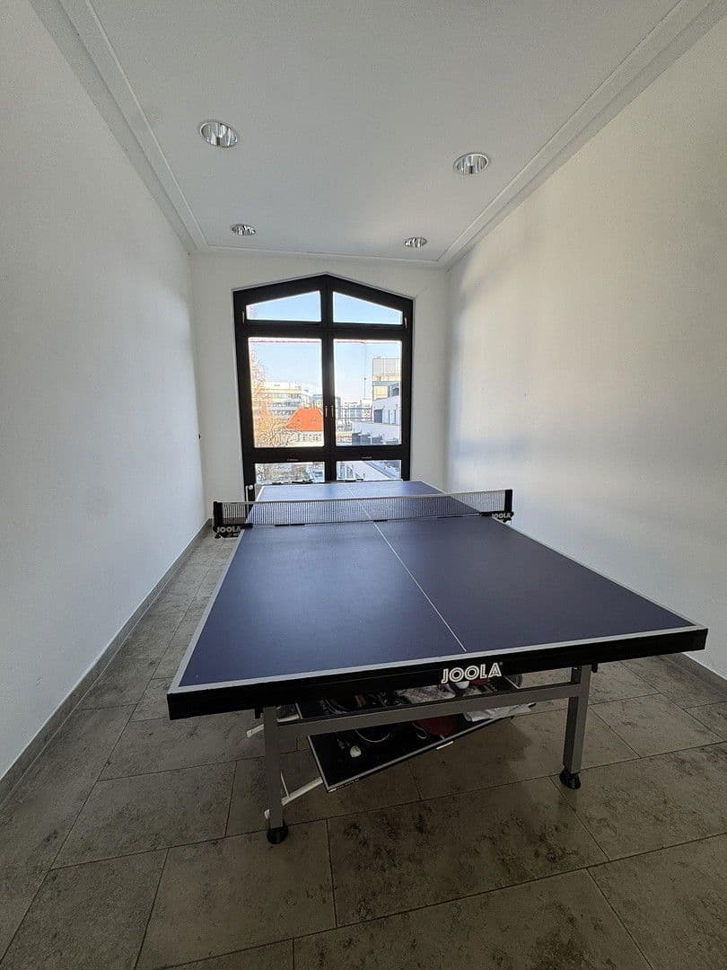 Pronájem kanceláře 370 m², Bahnhofstr. 18, Unterföhring, Bavorsko Pronájem kanceláře 370 m², Bahnhofstr. 18, Unterföhring, Bavorsko