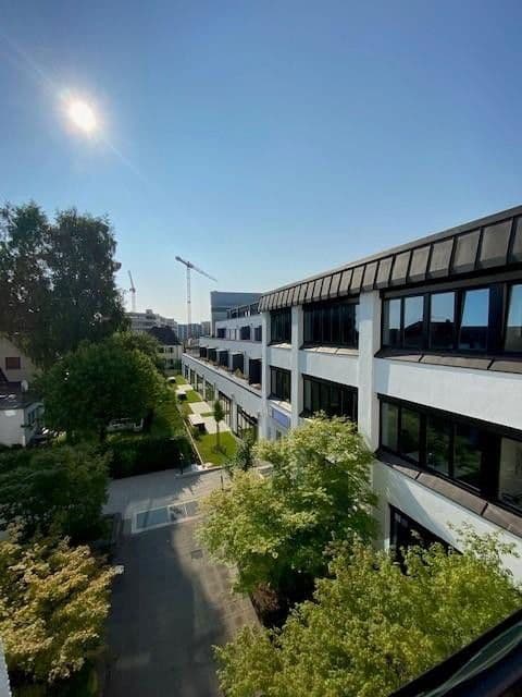 Pronájem kanceláře 370 m², Bahnhofstr. 18, Unterföhring, Bavorsko Pronájem kanceláře 370 m², Bahnhofstr. 18, Unterföhring, Bavorsko