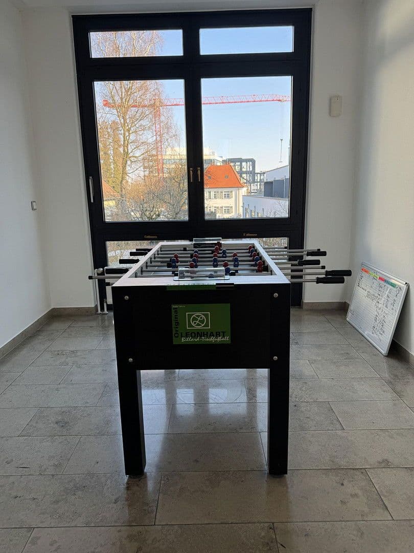 Pronájem kanceláře 370 m², Bahnhofstr. 18, Unterföhring, Bavorsko Pronájem kanceláře 370 m², Bahnhofstr. 18, Unterföhring, Bavorsko