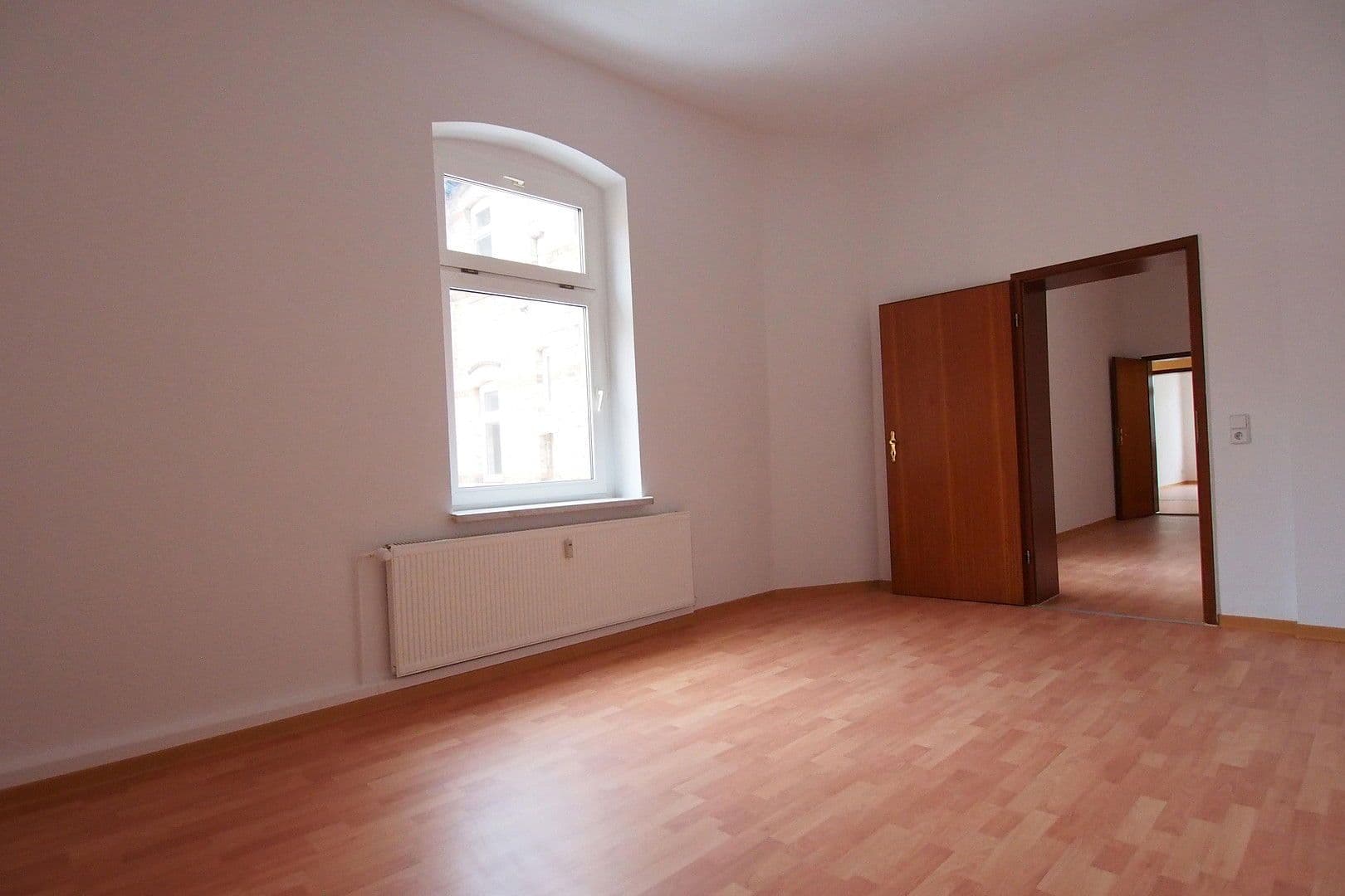 Pronájem bytu 3+1 82 m², Sagisdorferstr. 7, Halle, Sasko-Anhaltsko Pronájem bytu 3+1 82 m², Sagisdorferstr. 7, Halle, Sasko-Anhaltsko